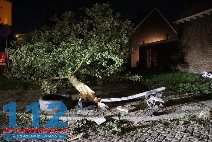 Achtervolging eindigt in zware crash in Waalwijk 112 De Langstraat
