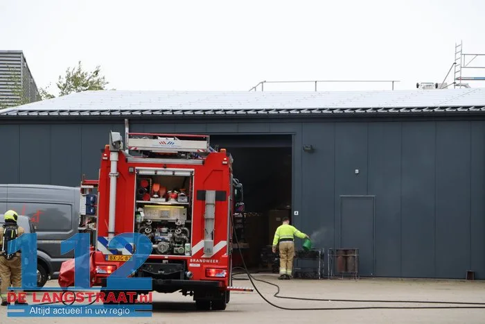 Brand bij koffieleverancier op industrieterrein Nieuwkuijk 8 Brand bij koffieleverancier op industrieterrein Nieuwkuijk 112 De Langstraat