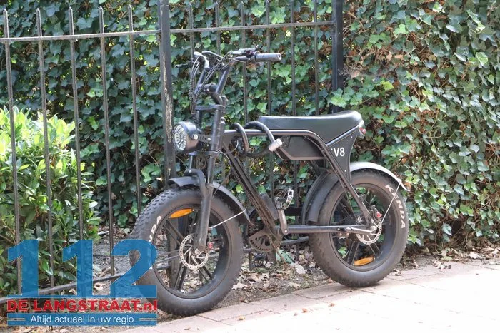 Twee gewonden bij aanrijding tussen snorscooter en fatbike in Waalwijk 112 De Langstraat