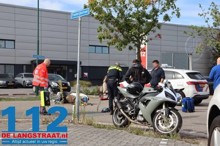 Moeder en kind gewond bij botsing in Kaatsheuvel, ook motorrijder heeft lichte verwondingen 112 De Langstraat