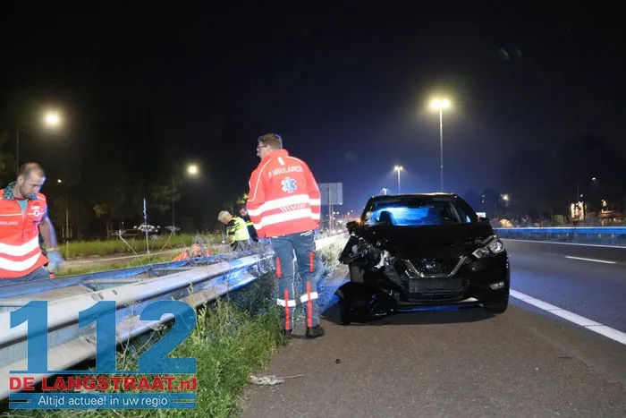 Vrouw steekt A59 bij Waalwijk over, wordt aangereden en overlijdt ter plekke: snelweg uren afgesloten 112 De Langstraat