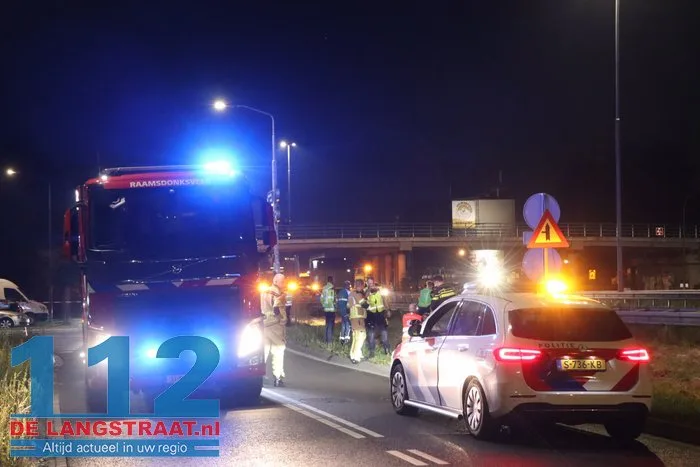 Vrouw steekt A59 bij Waalwijk over, wordt aangereden en overlijdt ter plekke: snelweg uren afgesloten 112 De Langstraat