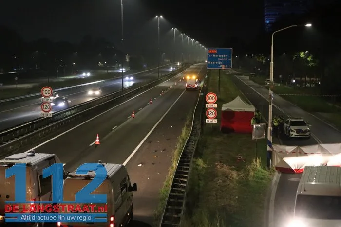 Vrouw steekt A59 bij Waalwijk over, wordt aangereden en overlijdt ter plekke: snelweg uren afgesloten 112 De Langstraat