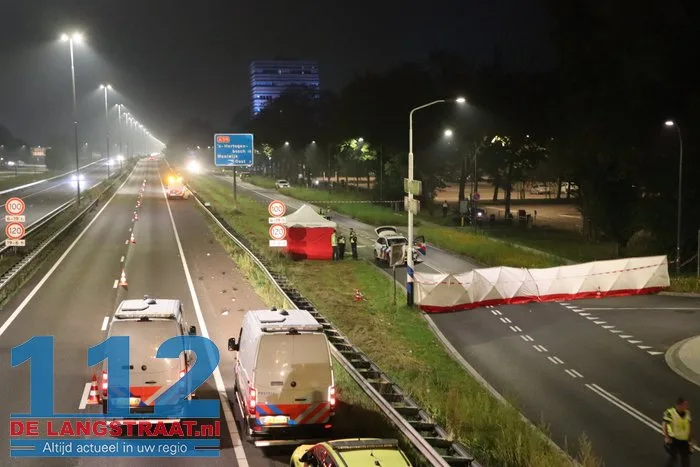 Vrouw steekt A59 bij Waalwijk over, wordt aangereden en overlijdt ter plekke: snelweg uren afgesloten 112 De Langstraat