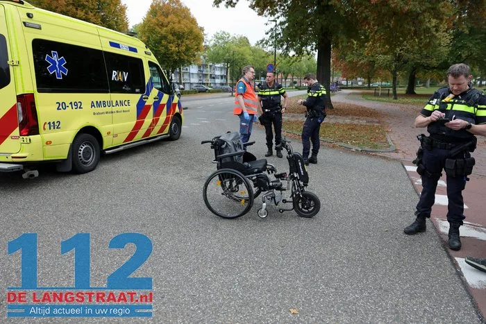 Vrouw in elektrische rolstoel lichtgewond bij aanrijding in Waalwijk 4 Vrouw in elektrische rolstoel lichtgewond bij aanrijding in Waalwijk 112 De Langstraat