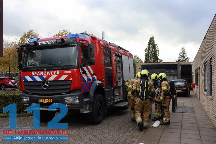 Brand op balkon bij Antoniushof in Waalwijk zorgt voor veel rook: meerdere mensen naar ziekenhuis 12 Brand op balkon bij Antoniushof in Waalwijk zorgt voor veel rook: meerdere mensen naar ziekenhuis 112 De Langstraat