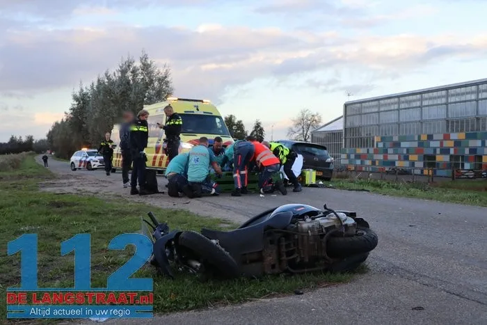 Scooterrijder ernstig gewond na ongeval met auto Tolweg Sprang-Capelle 4 Scooterrijder ernstig gewond na ongeval met auto Tolweg Sprang-Capelle 112 De Langstraat