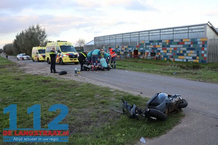 Scooterrijder ernstig gewond na ongeval met auto Tolweg Sprang-Capelle 6 Scooterrijder ernstig gewond na ongeval met auto Tolweg Sprang-Capelle 112 De Langstraat