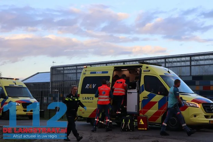 Scooterrijder ernstig gewond na ongeval met auto Tolweg Sprang-Capelle 10 Scooterrijder ernstig gewond na ongeval met auto Tolweg Sprang-Capelle 112 De Langstraat