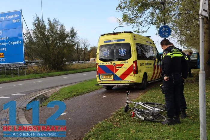 Fietser lichtgewond bij aanrijding met auto aan de Altenaweg in Waalwijk 3 Fietser lichtgewond bij aanrijding met auto aan de Altenaweg in Waalwijk 112 De Langstraat