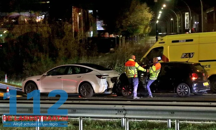 Meerdere ambulances ter plaatse bij ongeval A59 Nieuwkuijk 5 Meerdere ambulances ter plaatse bij ongeval A59 Nieuwkuijk 112 De Langstraat