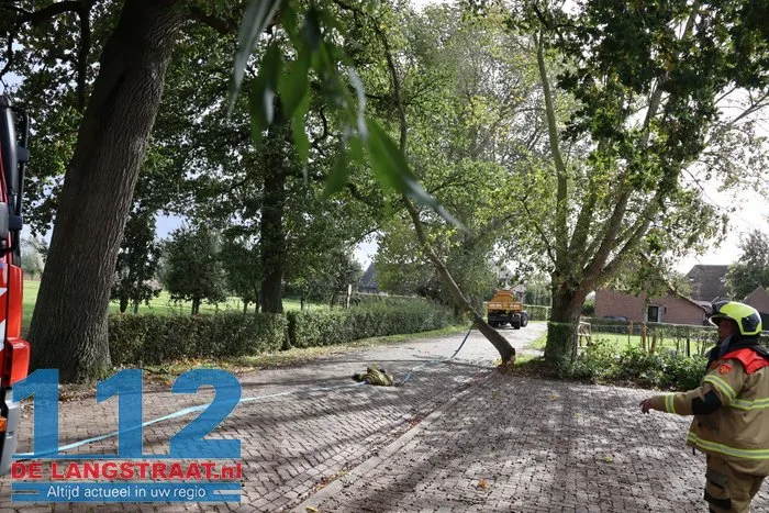 Brandweer al de hele dag druk met schade door storm Amy in Brabant 112 De Langstraat