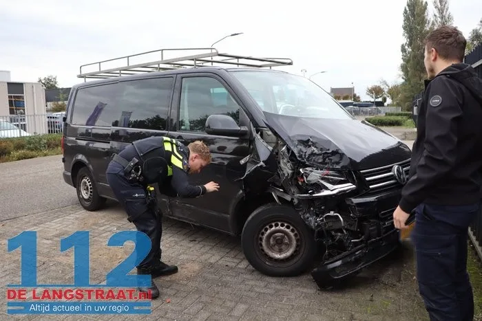 Voertuig dat eerder betrokken was bij ongeval A59 beschadigd aangetroffen in Waspik 6 Voertuig dat eerder betrokken was bij ongeval A59 beschadigd aangetroffen in Waspik 112 De Langstraat
