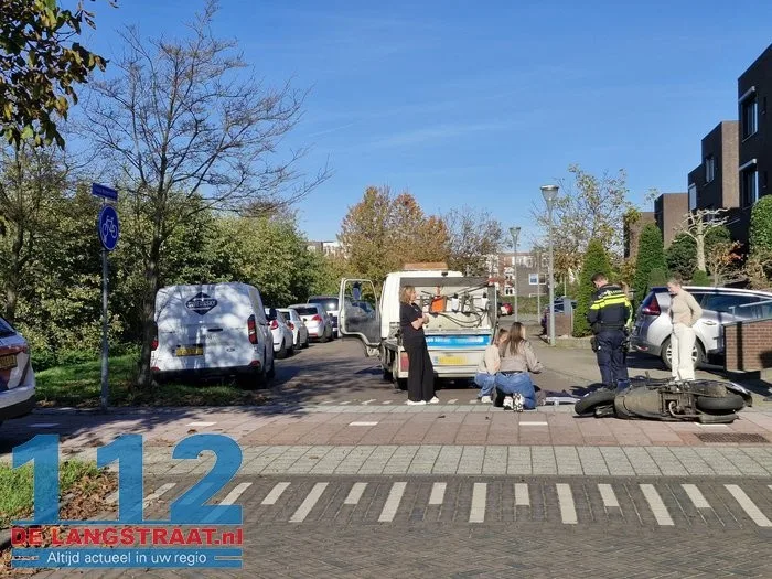 Jongen gewond bij aanrijding met schoonmaakvoertuig in Waalwijk 1 Jongen gewond bij aanrijding met schoonmaakvoertuig in Waalwijk 112 De Langstraat