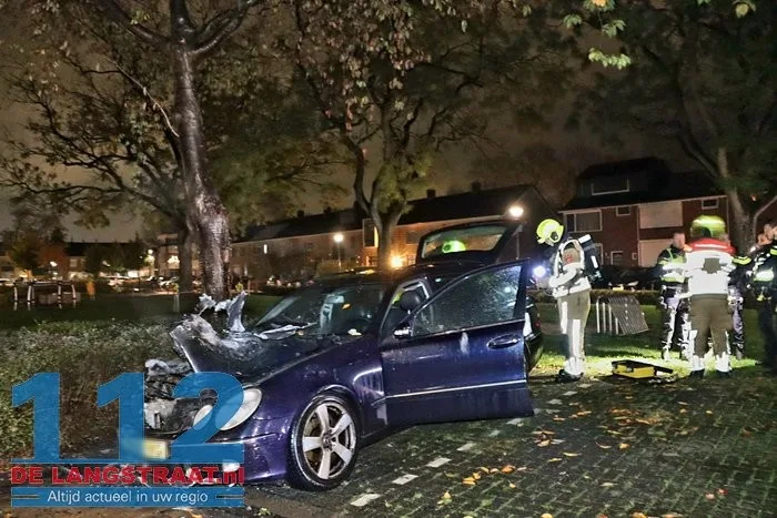Auto in brand gestoken Ferdinand Bolplein Kaatsheuvel 18 Auto in brand gestoken Ferdinand Bolplein Kaatsheuvel 112 De Langstraat