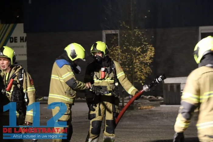 Vrachtwagen in vlammen op: 'Daders op camerabeelden te zien' 112 De Langstraat