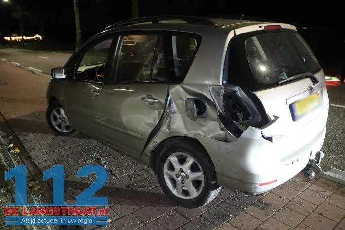 Oudere man gewond door botsing met twee auto’s Kaatsheuvel 112 De Langstraat