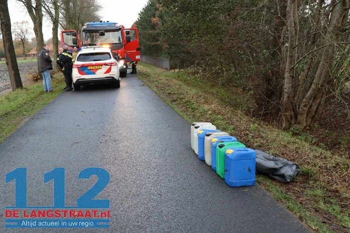 Zeven jerrycans aangetroffen in Kaatsheuvel: politie onderzoekt of ze uit drugslab komen 1 Zeven jerrycans aangetroffen in Kaatsheuvel: politie onderzoekt of ze uit drugslab komen 112 De Langstraat