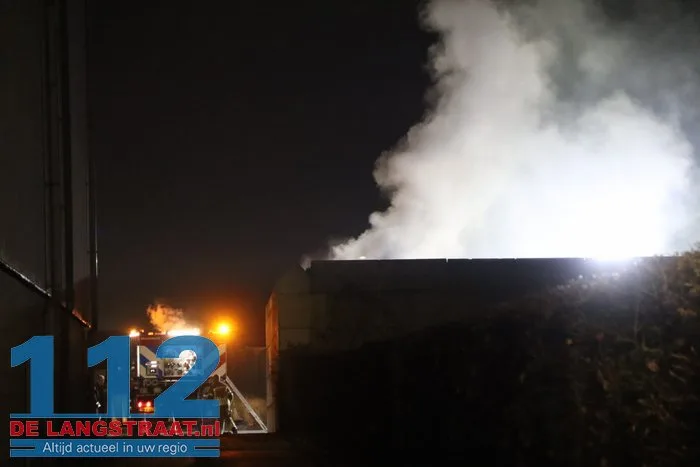 Veel rook bij brand in berg afval 112 De Langstraat