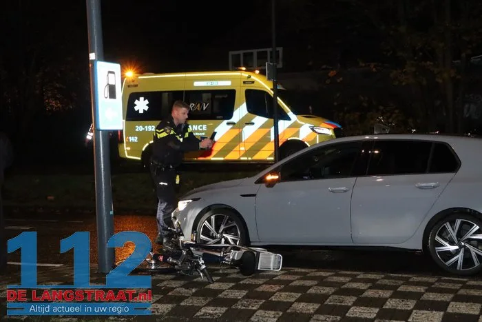 Jongen raakt gewond bij aanrijding op Noorder Parallelweg in Waalwijk 7 Jongen raakt gewond bij aanrijding op Noorder Parallelweg in Waalwijk 112 De Langstraat