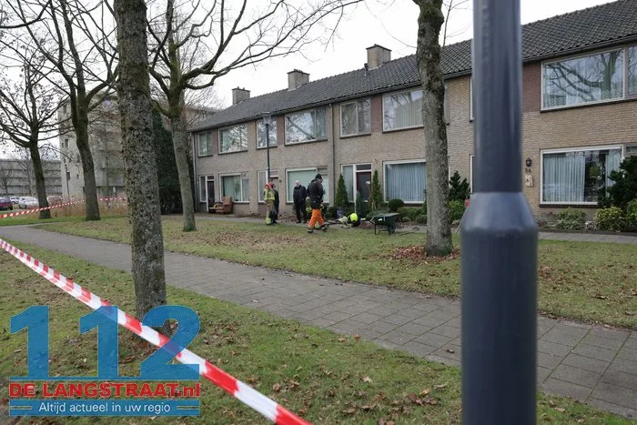 Gaslek bij graafwerkzaamheden aan Wijnruitstraat Waalwijk 2 Gaslek bij graafwerkzaamheden aan Wijnruitstraat Waalwijk 112 De Langstraat