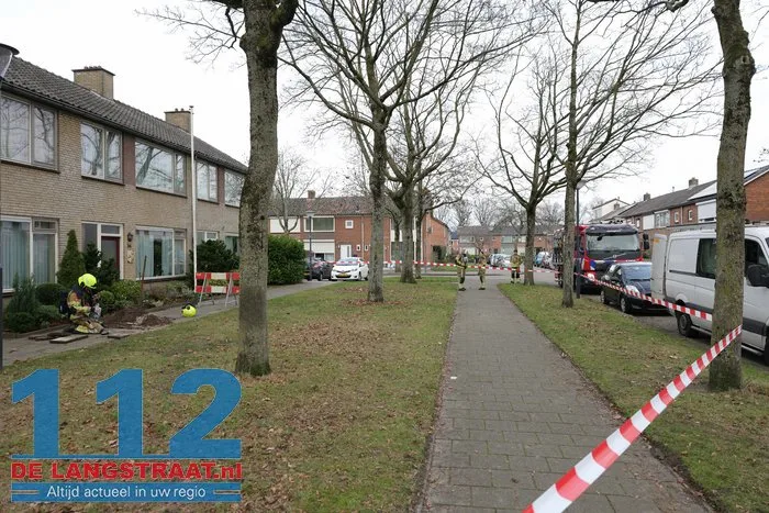 Gaslek bij graafwerkzaamheden aan Wijnruitstraat Waalwijk 6 Gaslek bij graafwerkzaamheden aan Wijnruitstraat Waalwijk 112 De Langstraat