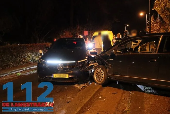 Ongeval bij wegversmalling op de Wendelnesseweg in Sprang-Capelle 1 Ongeval bij wegversmalling op de Wendelnesseweg in Sprang-Capelle 112 De Langstraat