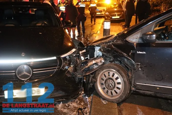 Ongeval bij wegversmalling op de Wendelnesseweg in Sprang-Capelle 5 Ongeval bij wegversmalling op de Wendelnesseweg in Sprang-Capelle 112 De Langstraat