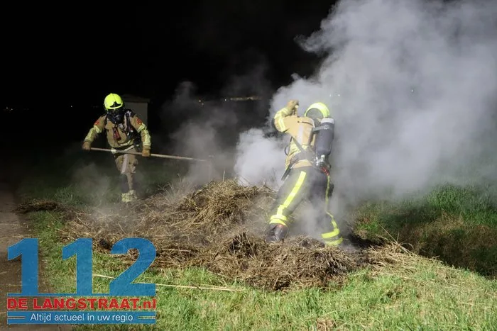 Brand in berg gemaaid gras in Waspik 8 Brand in berg gemaaid gras in Waspik 112 De Langstraat