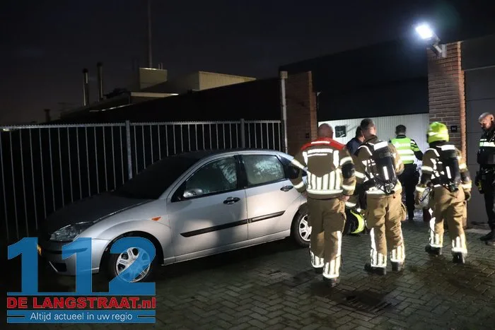 Autobrand in garagebox aan Laageinde in Waalwijk 1 Autobrand in garagebox aan Laageinde in Waalwijk 112 De Langstraat