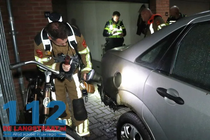 Autobrand in garagebox aan Laageinde in Waalwijk 4 Autobrand in garagebox aan Laageinde in Waalwijk 112 De Langstraat