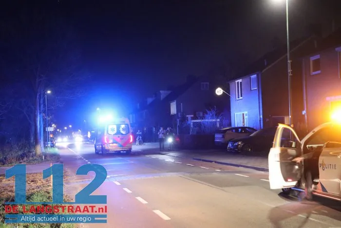 Traumahelikopter landt op hoofdveld VV Dongen 2 Traumahelikopter landt op hoofdveld VV Dongen 112 De Langstraat