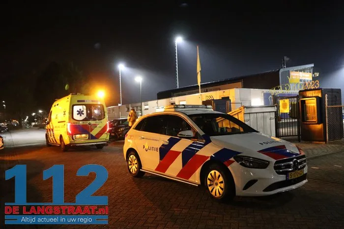 Traumahelikopter landt op hoofdveld VV Dongen 5 Traumahelikopter landt op hoofdveld VV Dongen 112 De Langstraat