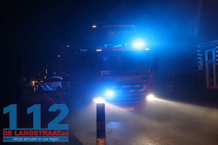 Schoorsteenbrand zorgt voor veel rook bij woning in Sprang-Capelle 7 Schoorsteenbrand zorgt voor veel rook bij woning in Sprang-Capelle 112 De Langstraat