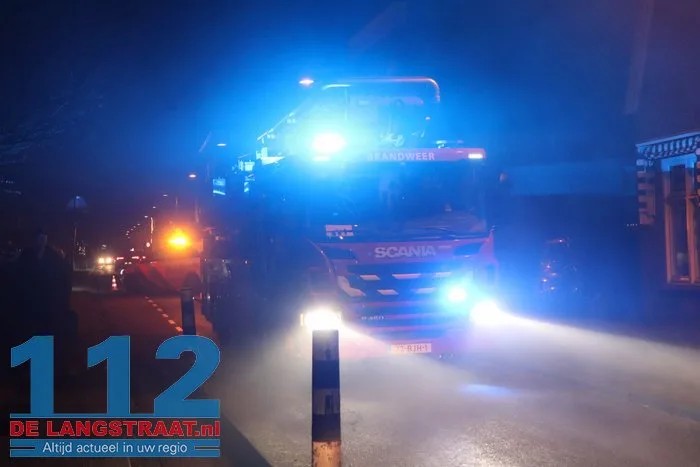 Schoorsteenbrand zorgt voor veel rook bij woning in Sprang-Capelle 8 Schoorsteenbrand zorgt voor veel rook bij woning in Sprang-Capelle 112 De Langstraat