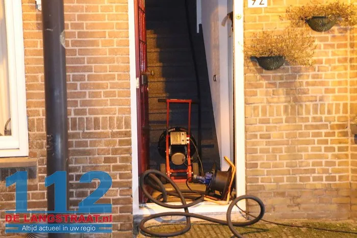 Schoorsteenbrand zorgt voor veel rook bij woning in Sprang-Capelle 29 Schoorsteenbrand zorgt voor veel rook bij woning in Sprang-Capelle 112 De Langstraat