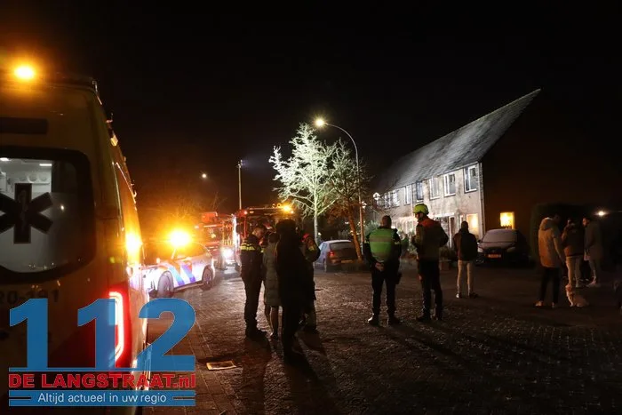 Veel schade door brandende bank in woning aan de A.B. van Lieshoutlaan Waalwijk 14 Veel schade door brandende bank in woning aan de A.B. van Lieshoutlaan Waalwijk 112 De Langstraat