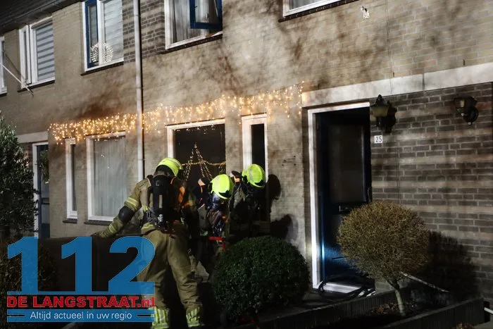 Veel schade door brandende bank in woning aan de A.B. van Lieshoutlaan Waalwijk 20 Veel schade door brandende bank in woning aan de A.B. van Lieshoutlaan Waalwijk 112 De Langstraat