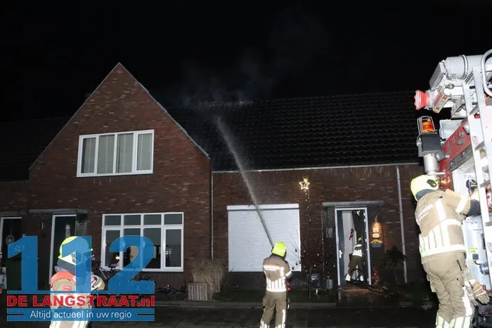 Uitslaande brand woning Loon op Zand 112 De Langstraat