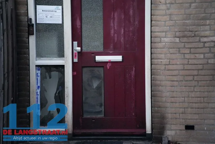 Brandbom ontploft voor woning Drunen, burgemeester sluit woning 112 De Langstraat