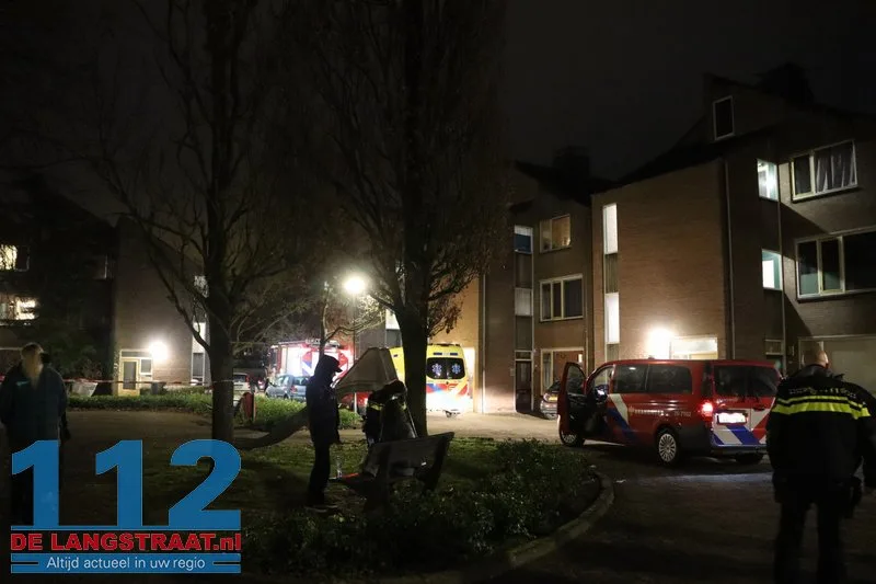 Explosief materiaal ontdekt bij woningbrand Waalwijk, 12 huizen ontruimd 32 Explosief materiaal ontdekt bij woningbrand Waalwijk, 12 huizen ontruimd 112 De Langstraat