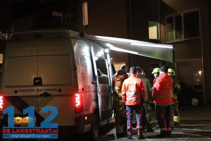 Explosief materiaal ontdekt bij woningbrand Waalwijk, 12 huizen ontruimd 35 Explosief materiaal ontdekt bij woningbrand Waalwijk, 12 huizen ontruimd 112 De Langstraat