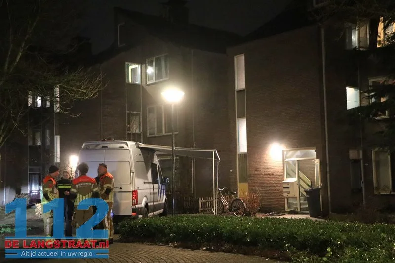 Explosief materiaal ontdekt bij woningbrand Waalwijk, 12 huizen ontruimd 40 Explosief materiaal ontdekt bij woningbrand Waalwijk, 12 huizen ontruimd 112 De Langstraat