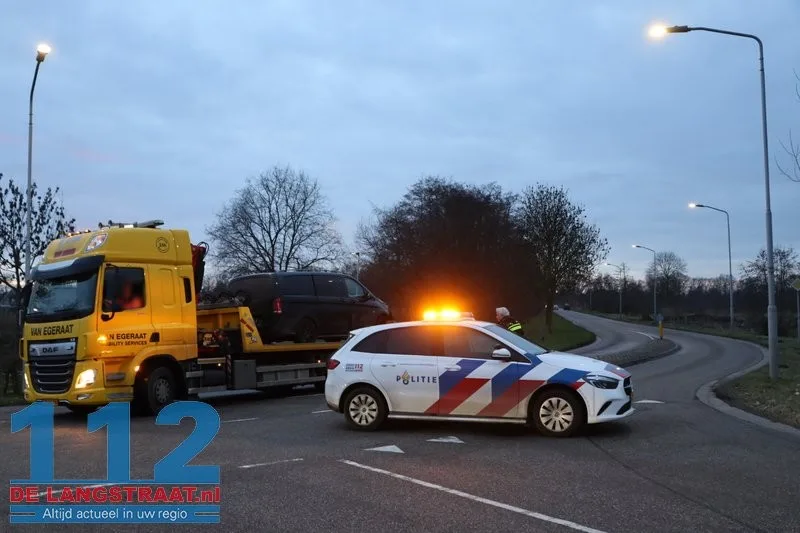 Politie lost waarschuwingsschot in Sprang-Capelle bij arrestatie verdachte van steekpartij 15 Politie lost waarschuwingsschot in Sprang-Capelle bij arrestatie verdachte van steekpartij 112 De Langstraat