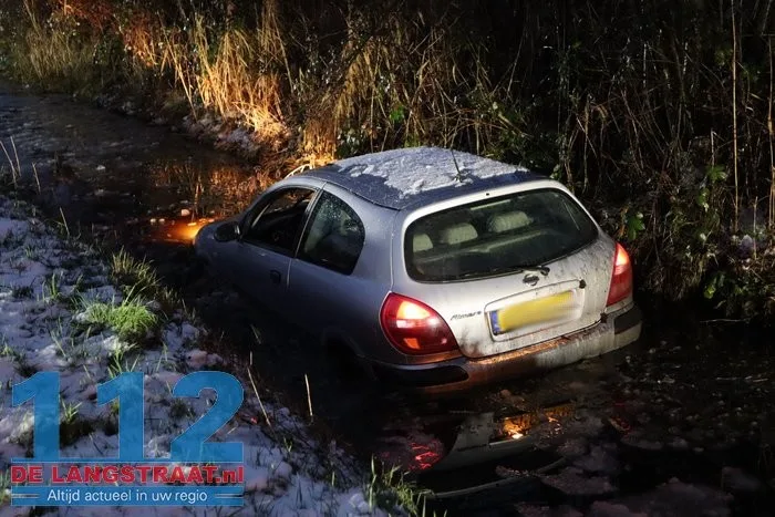 Auto door gladheid de sloot in Koesteeg Sprang-Capelle 112 De Langstraat