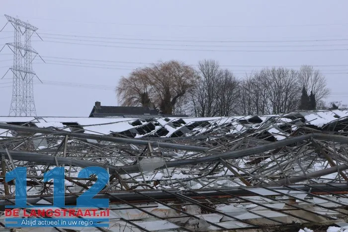 Kassen bezwijken onder sneeuw, levenswerk van Ilyas na 47 jaar verwoest 112 De Langstraat
