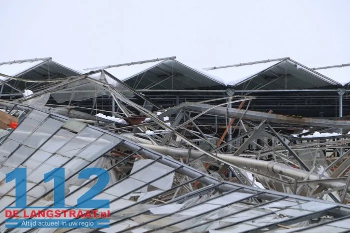 Kassen bezwijken onder sneeuw, levenswerk van Ilyas na 47 jaar verwoest 112 De Langstraat