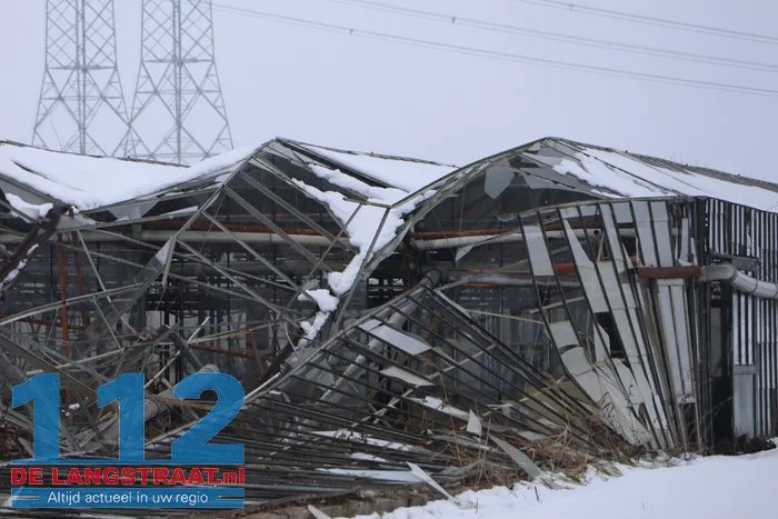 Kassen bezwijken onder sneeuw, levenswerk van Ilyas na 47 jaar verwoest 112 De Langstraat