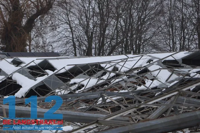 Kassen bezwijken onder sneeuw, levenswerk van Ilyas na 47 jaar verwoest 112 De Langstraat