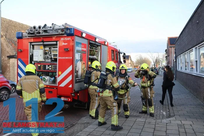 Brand in perscontainer bij Aldi Kaatsheuvel, woningen ontruimd 112 De Langstraat